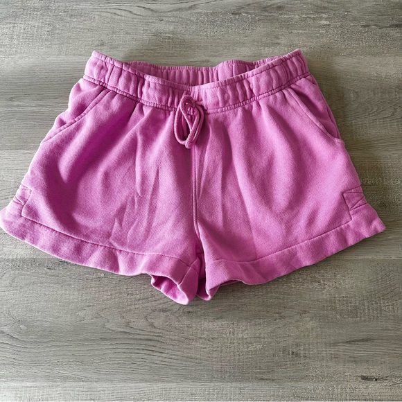 Universal Thread Pants - Universal Thread size medium sweat shorts, pink, worn once, 3” inseam